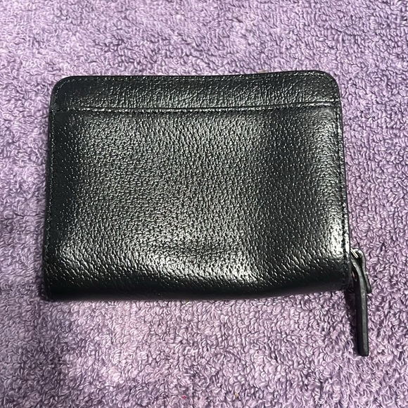 Kate Spade ♠️ Wallet - Picture 2 of 5